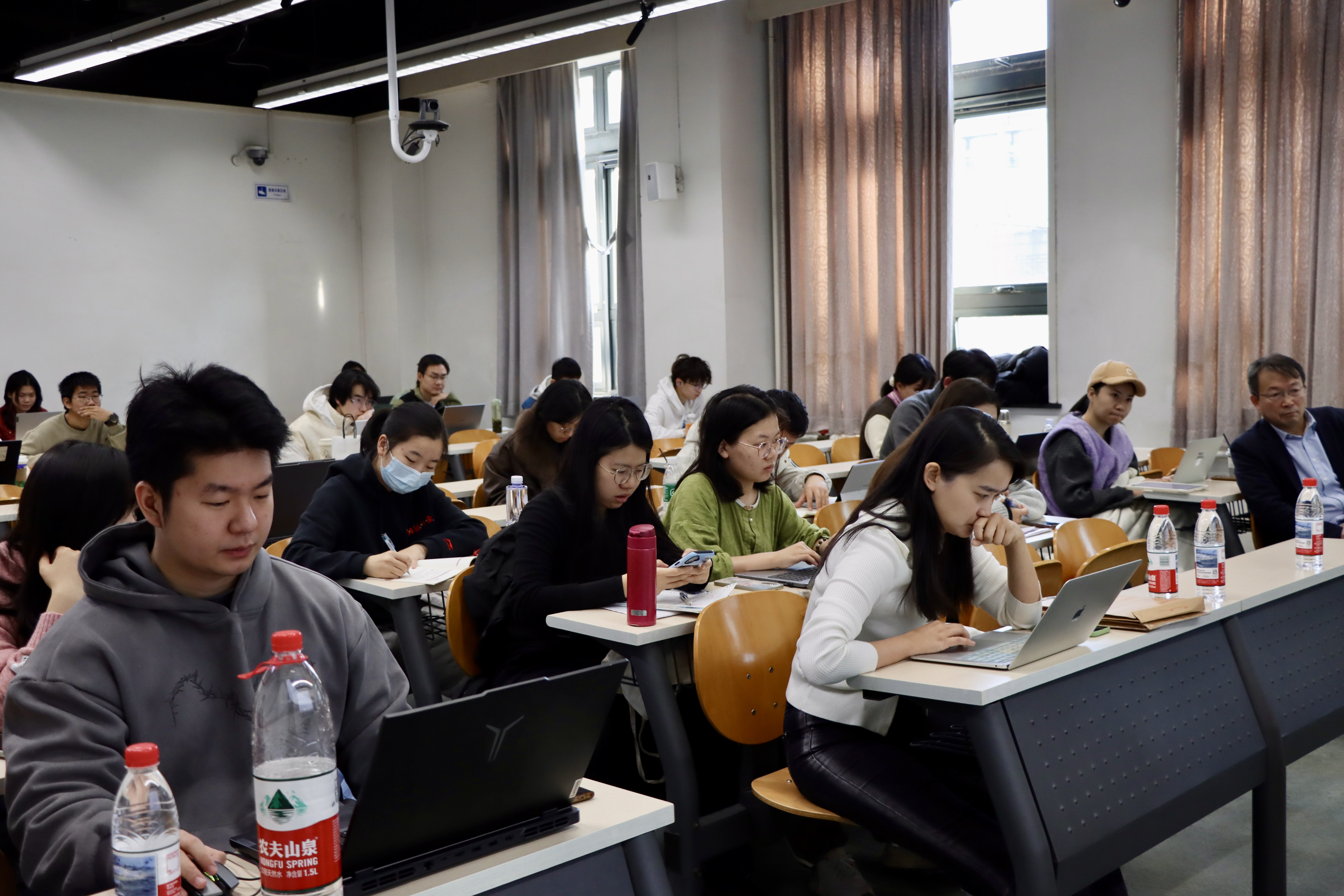 2025-12-09 102856.jpg